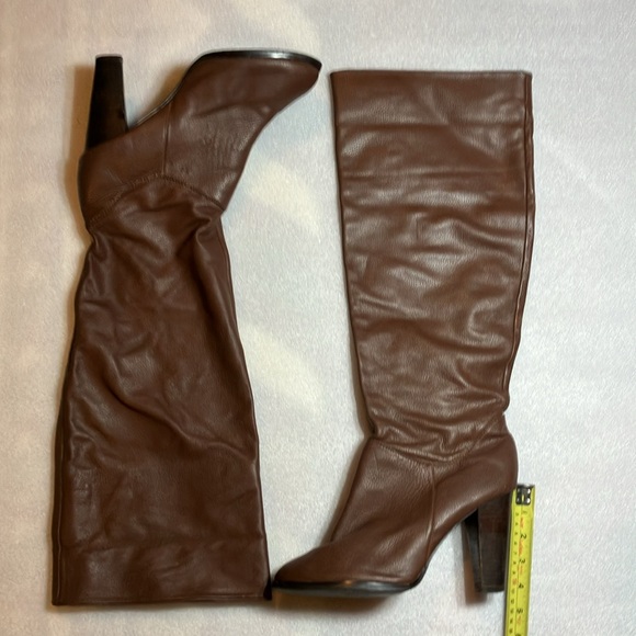 Colin Stuart leather over the knee pull on boots. - Picture 2 of 8